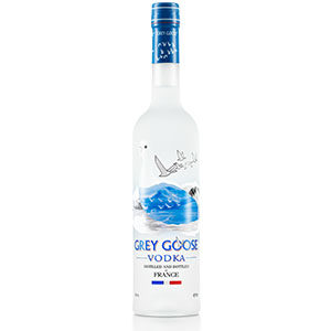 Водка GREY GOOSE 0.7л